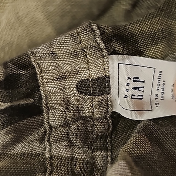 Gap toddler button down - Picture 4 of 5